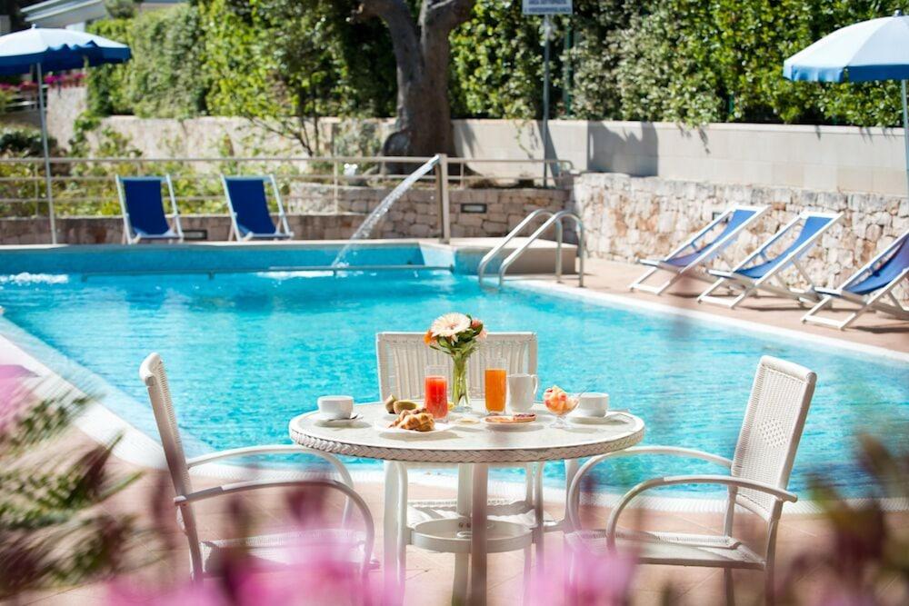 Park Hotel La Grave Castellana Grotte Exterior foto